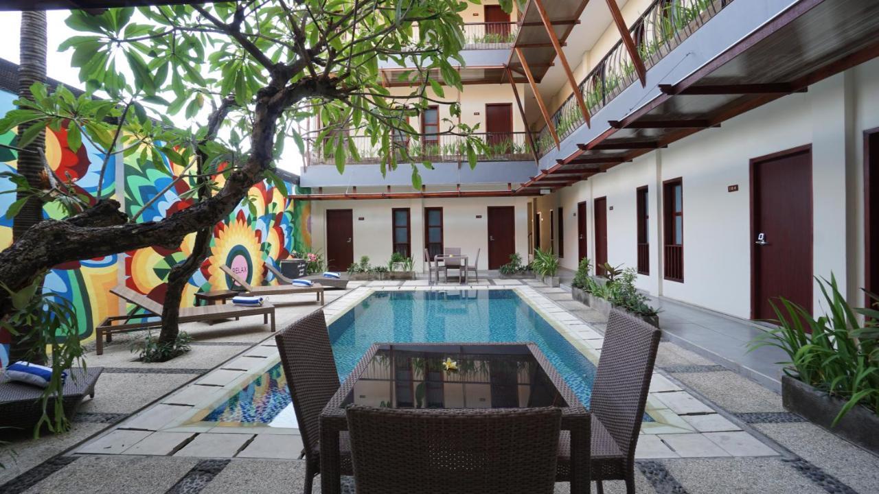 Reddoorz Near Legian Street Hotell Exteriör bild