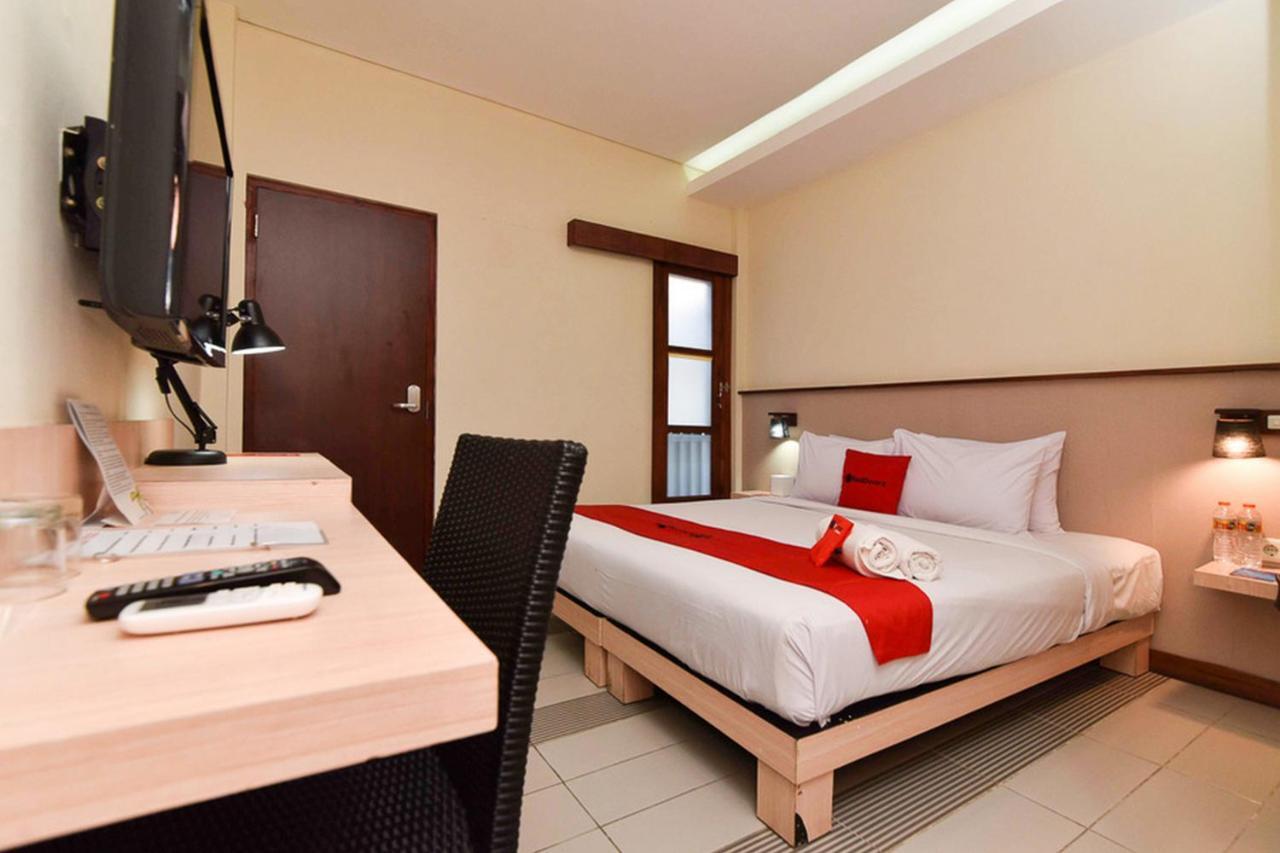 Reddoorz Near Legian Street Hotell Exteriör bild